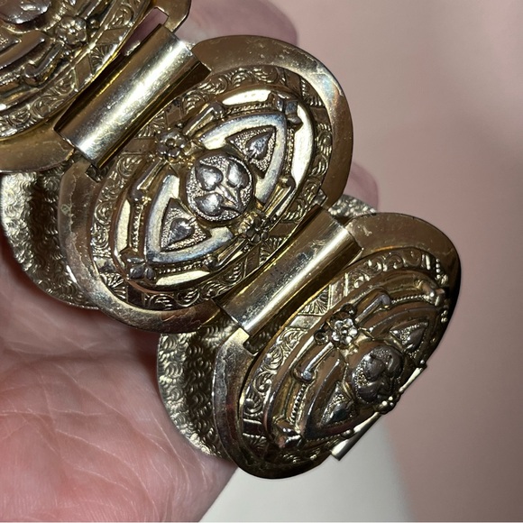 Vintage Victorian Goth Oversized cosplay medieval Renaissance Gold Bracelet - Picture 12 of 17